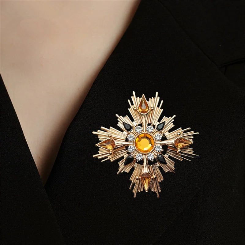 Vintage Women Girls Fashion Crystal Cross Baroque Style Badges Brooch Elegant Lady Classic Boutique Suit Clothing Pin Buckles