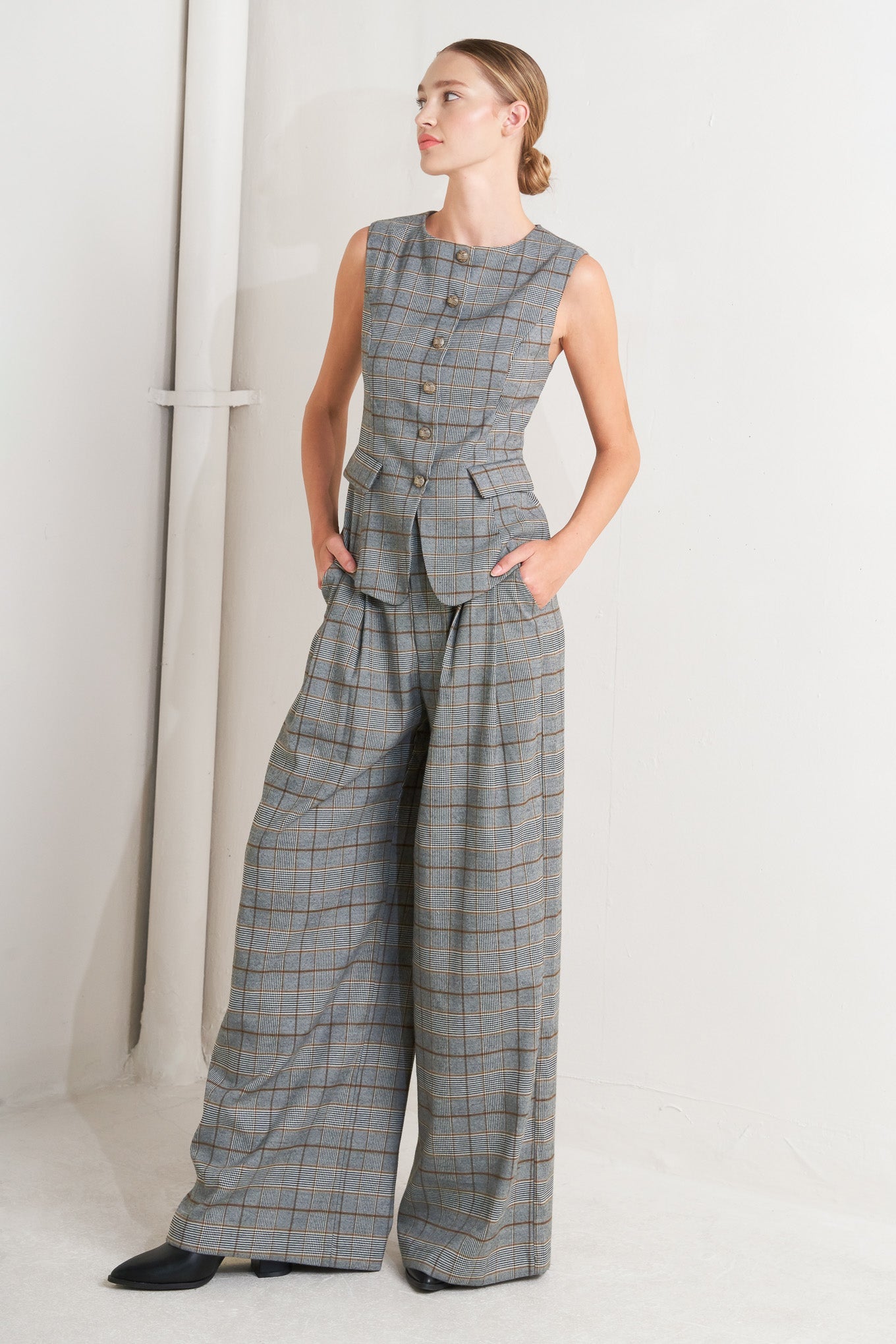 NEW AGE WOVEN VEST