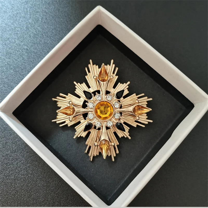 Vintage Women Girls Fashion Crystal Cross Baroque Style Badges Brooch Elegant Lady Classic Boutique Suit Clothing Pin Buckles